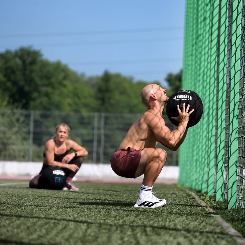 tiguar-LS-WEB_wall-ball_0164.jpg